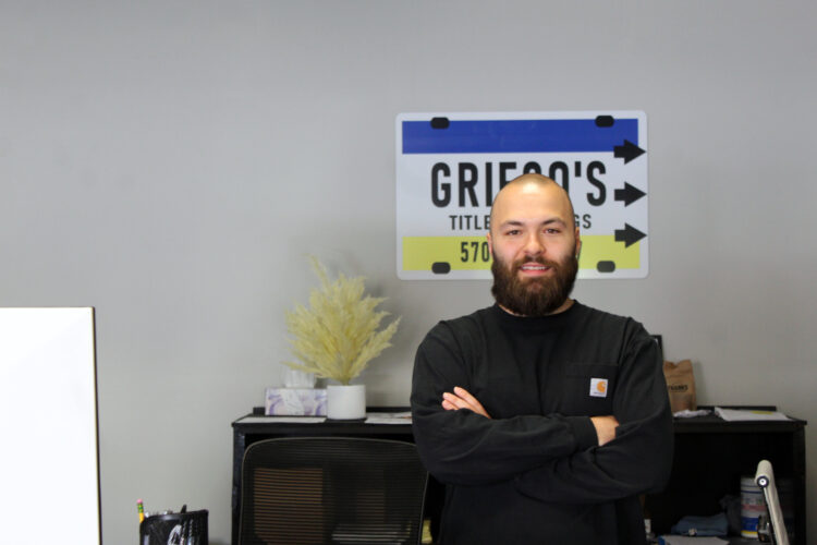 New notary business opens in downtown LH News, Sports, Jobs The Express